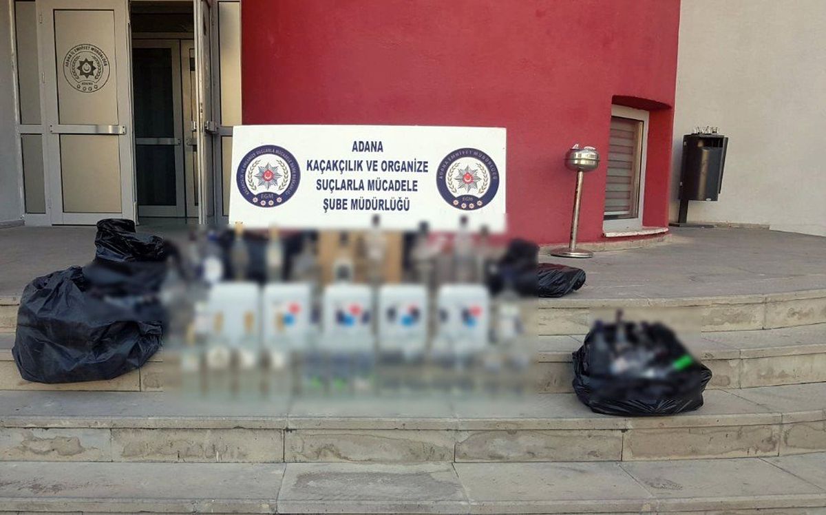 Adana\'da kaçak sigara ve içki operasyonu