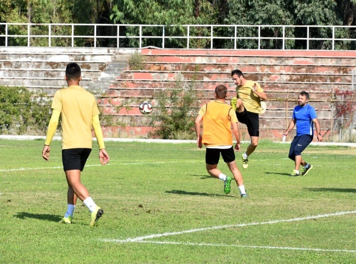 Aliağaspor FK, Ayvalıkgücü Belediyespor\'u ağırlayacak