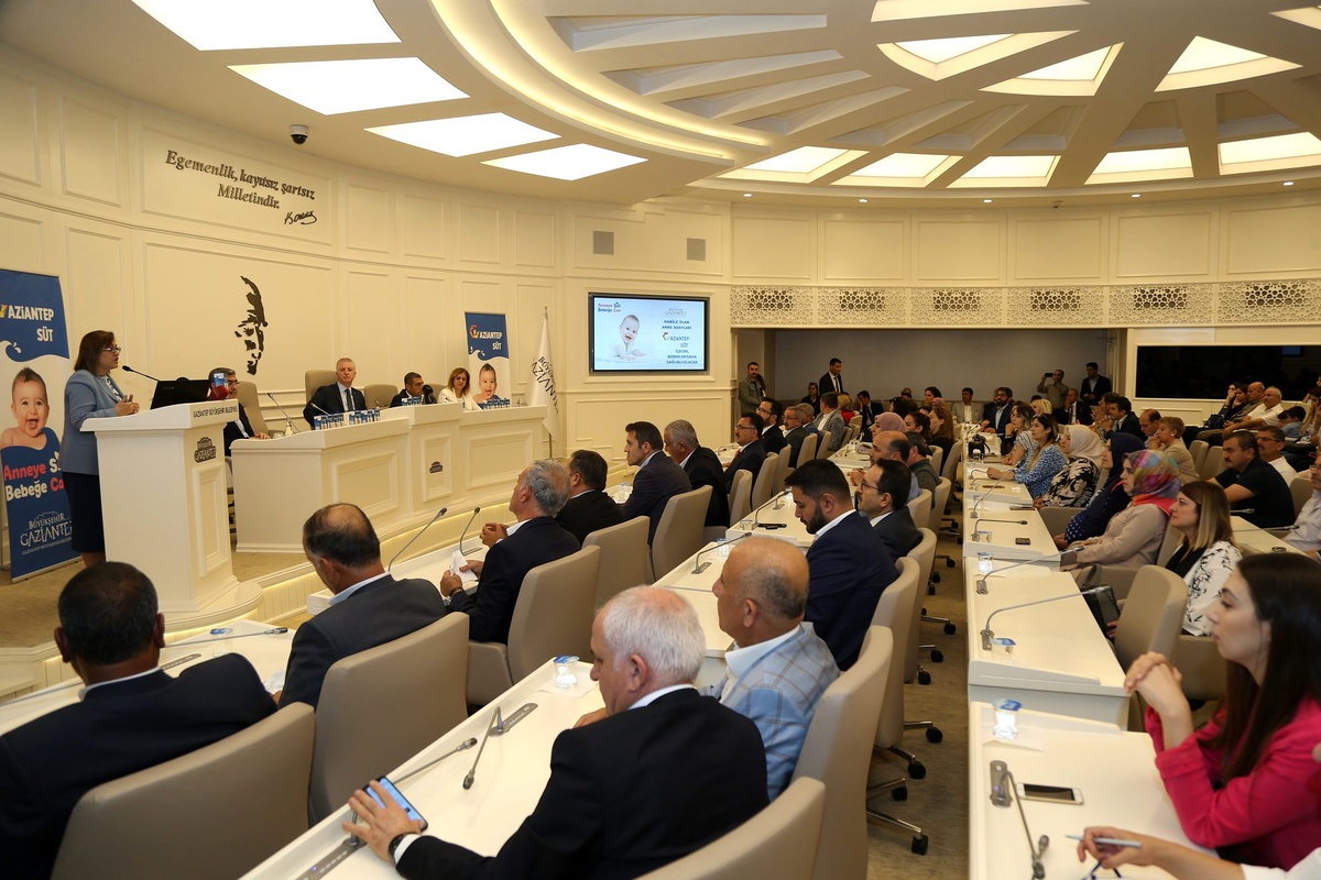 Büyükşehir "anneye süt bebeğe can projesi"ni tanıttı