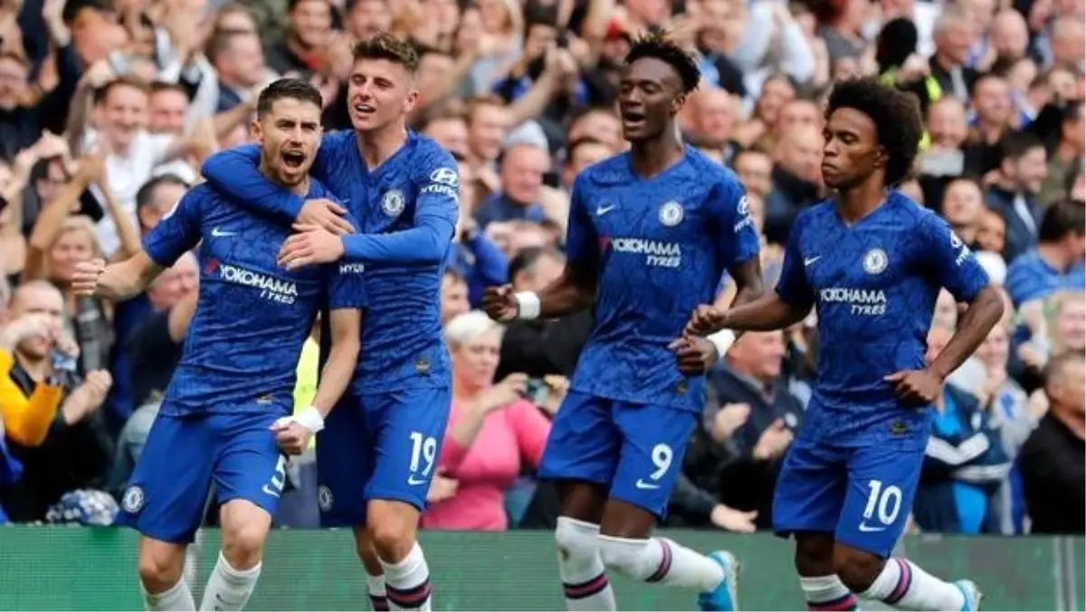 Chelsea evinde iki golle kazandı