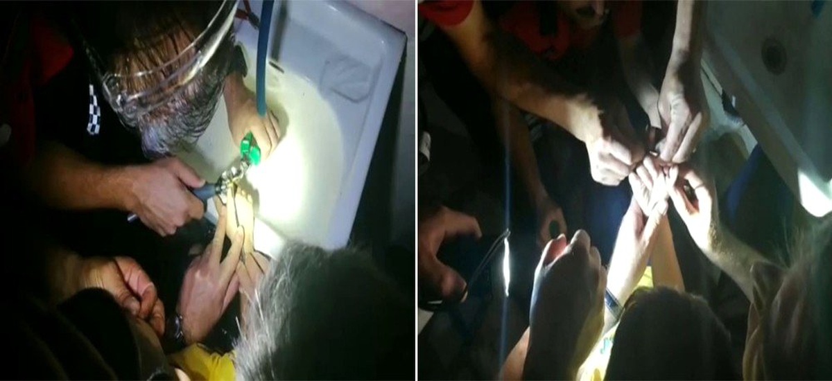 Çocuğun parmağının sıkıştığı musluğu söküp itfaiyenin yolunu tuttu