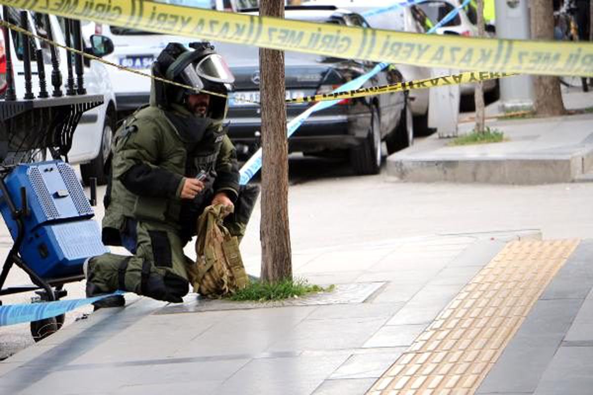 Fünyeyle patlatılacak şüpheli çanta polisin çıktı