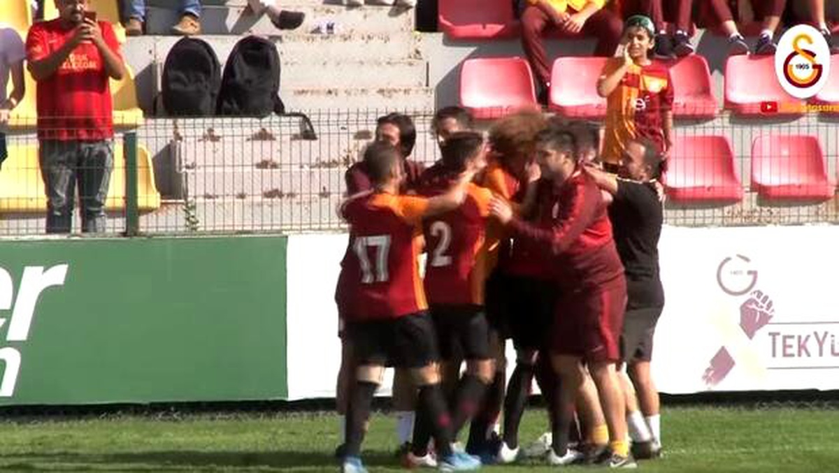 Galatasaray U-19 maçında Fenerbahçe\'yi farklı yendi!