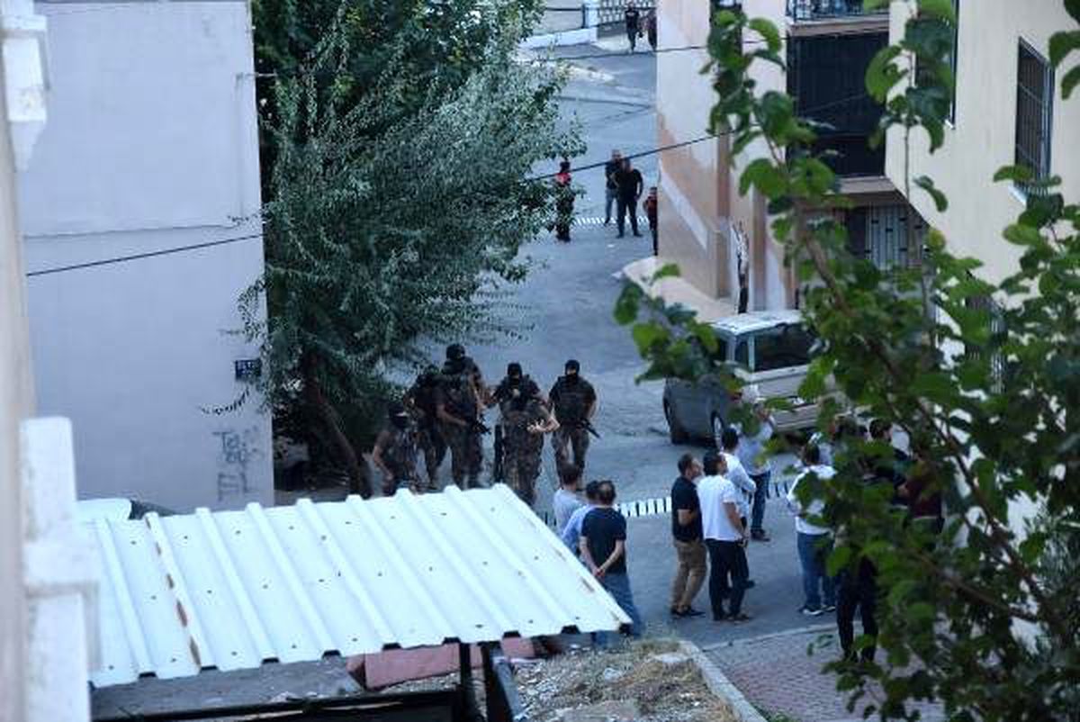 İzmir\'de hareketli saatler