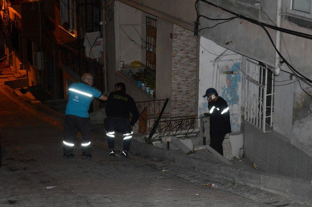 Kâğıthane\'de doğalgaz ve elektrik patlaması paniğe neden oldu