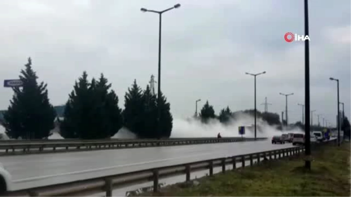 Kocaeli\'de fabrikadan sızan gazlar D-100\'ü trafiğe kapattı