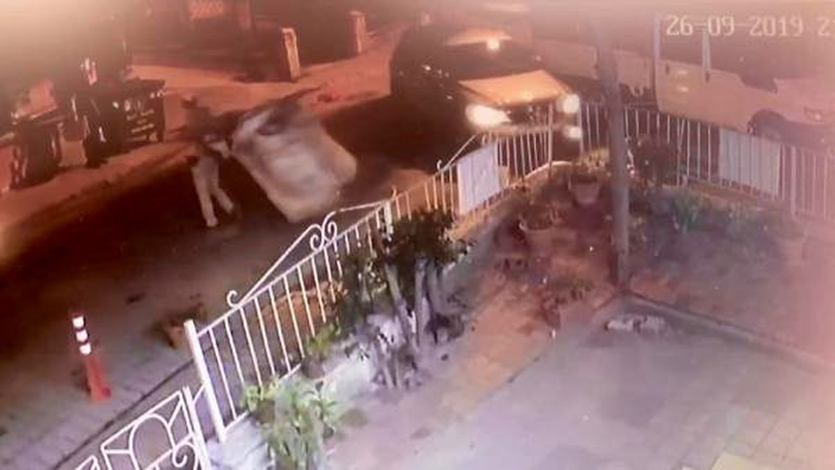 Maltepe\'de yerde yatan adamı ezen  sürücü kamerada