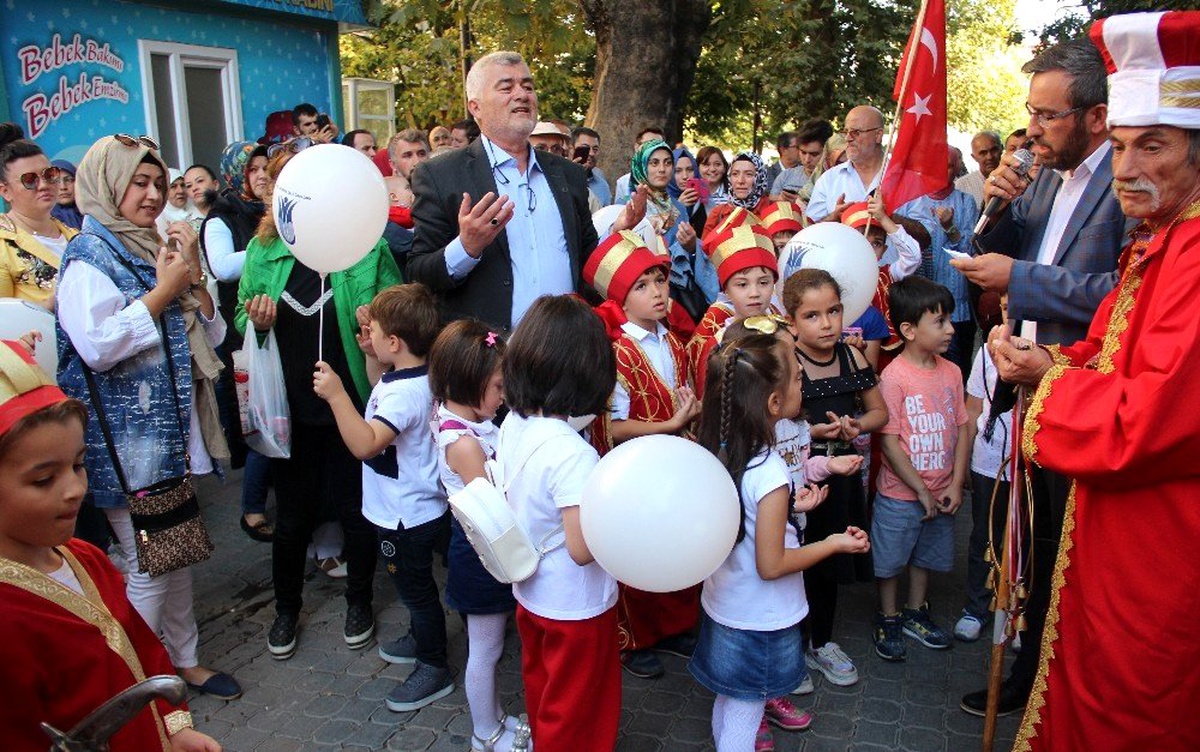 Osmanlı geleneği \'Amin alayı\' Kütahya\'da yaşatılıyor