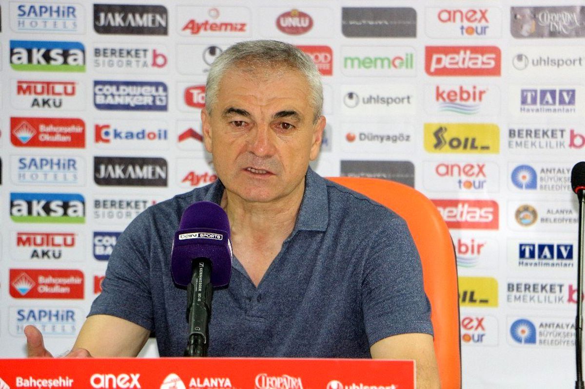 Rıza Çalımbay: "Her şeyden önce iyi bir takıma karşı oynadık"