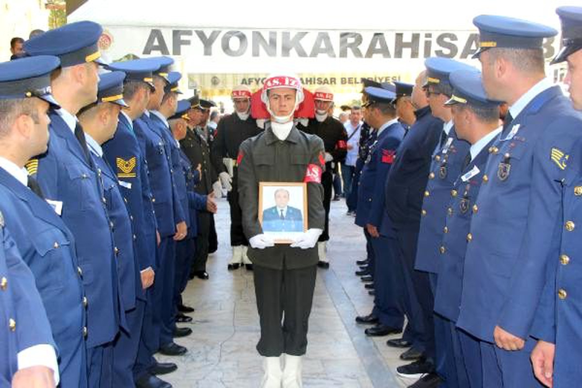 Beyin kanaması geçiren başçavuş, 9 aylık yaşam savaşını kaybetti