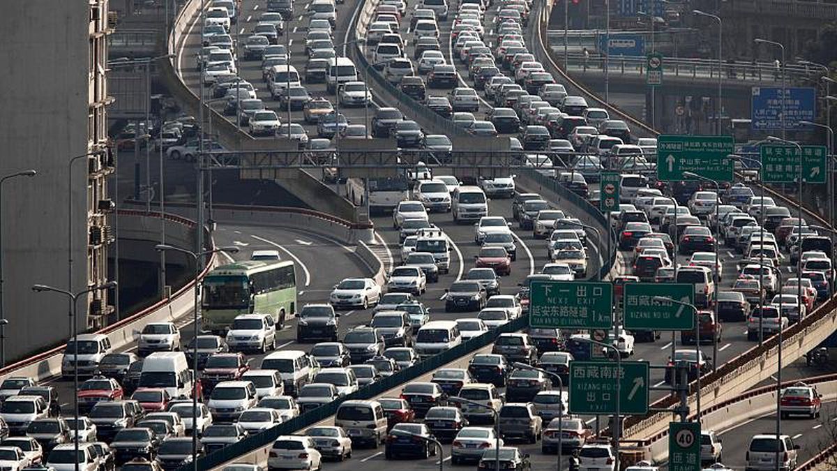 Çin\'de yolcu otobüsü ve kamyonun çarpışması sonucu 36 kişi öldü, 36 kişi yaralandı