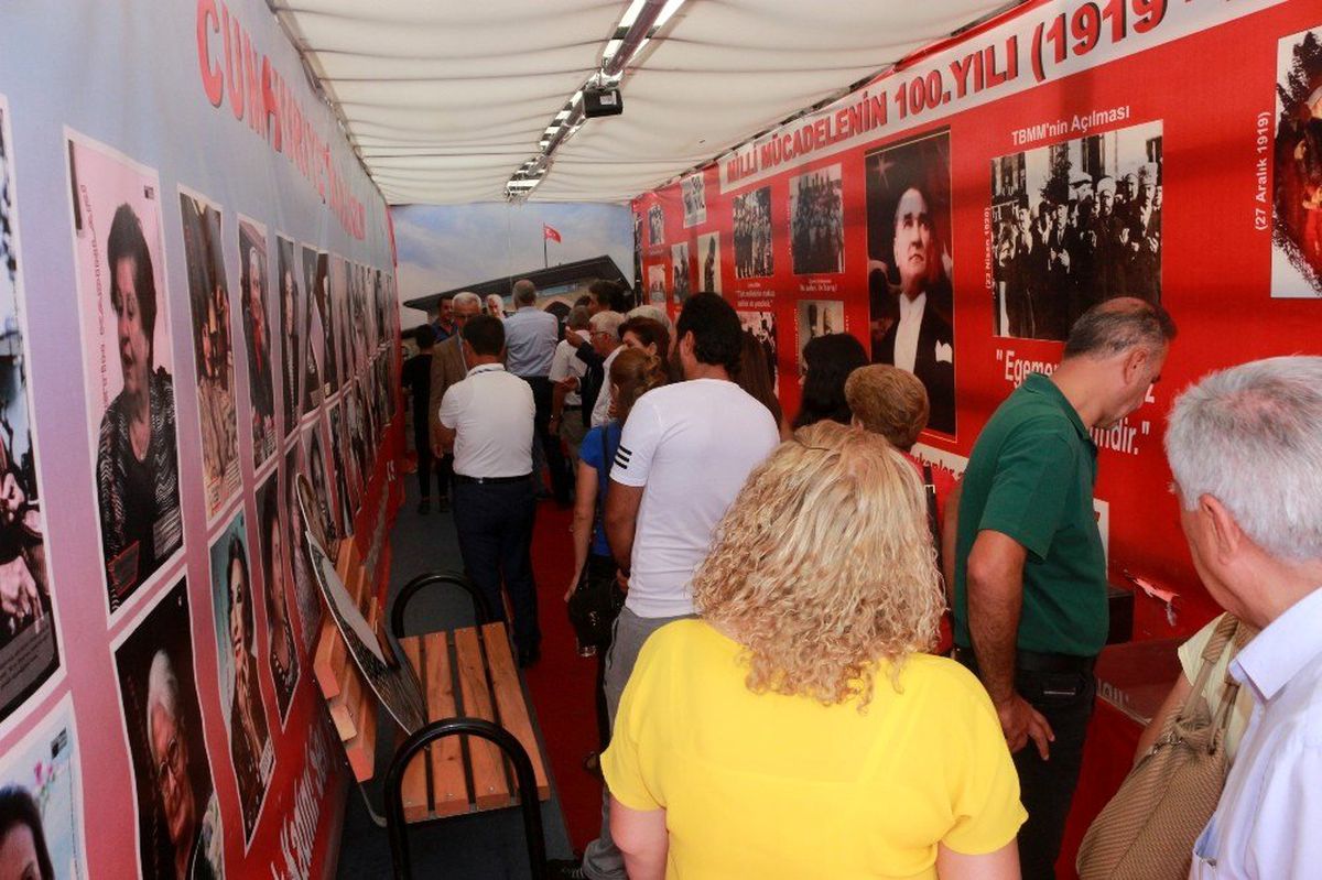 Cumhuriyet tırı Adıyaman\'da