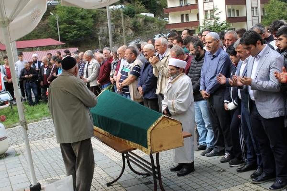 Dereye düşen otomobili kullanan 15 yaşındaki yunus öldü, kardeşi yaralı (2)