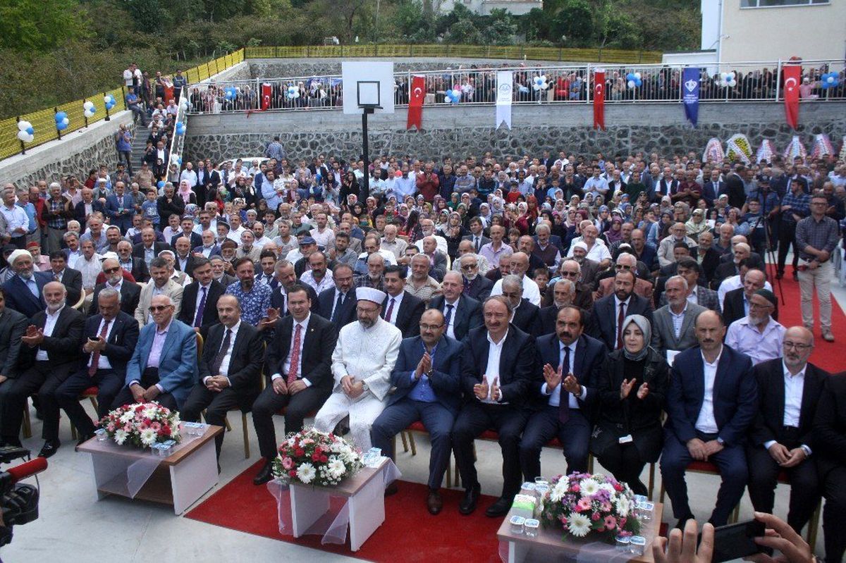 Diyanet İşleri Başkanı Erbaş, Vakfıkebir\'de yatılı Kız Kur\'an Kursu\'nun açılışına katıldı