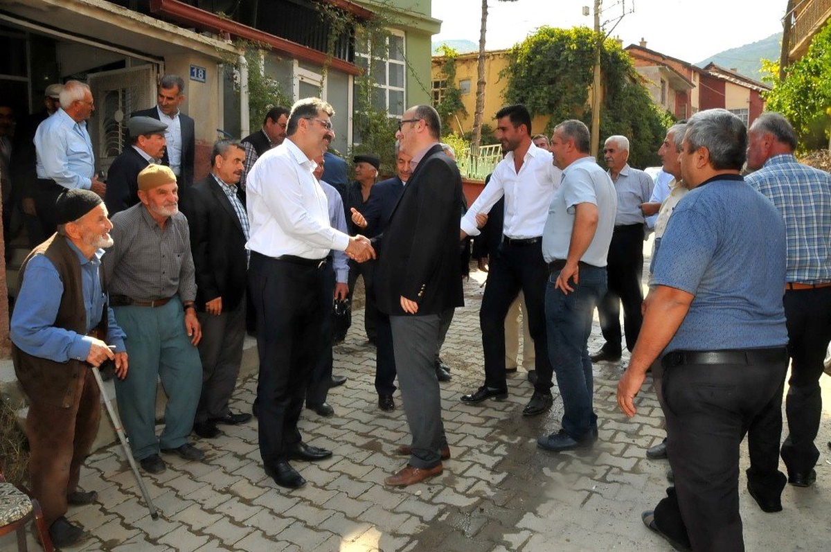 Erdem ve Akkaya mahalle ziyaretlerini sürdürüyor