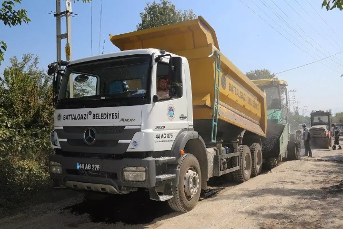 Hasırcılar Mahallesinde asfalt çalışması tamamlandı