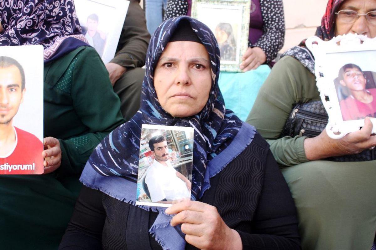 HDP önünde eylem yapan aile sayısı 49\'a yükseldi