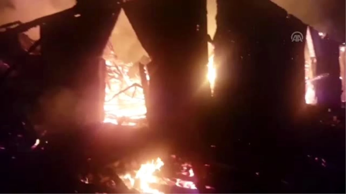 Karabük\'te ev yangını