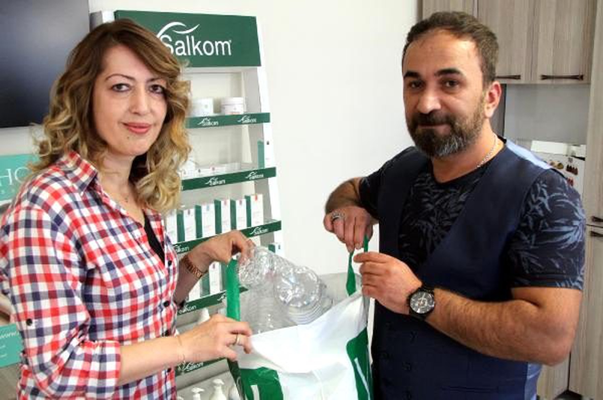 Kayserili kuaför atık pet şişe karşılığı ücretsiz saç kesimi yapıyor