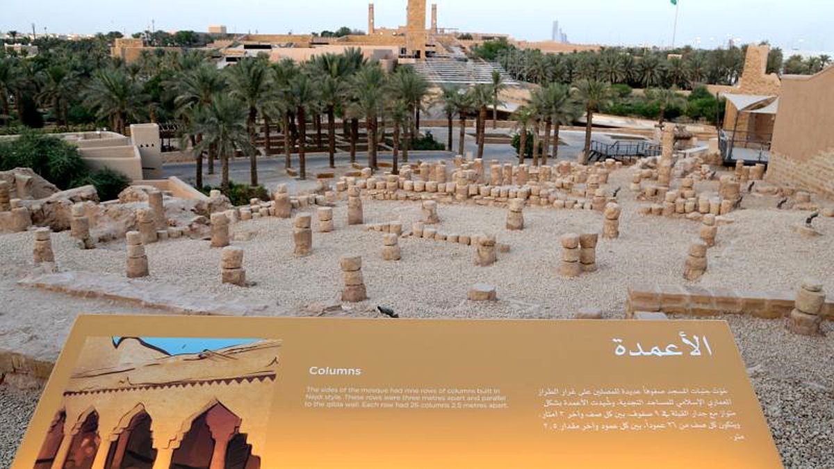 Kapılarını turistlere açan Suudi Arabistan\'da ziyaretçilerin dikkat etmesi gereken 19 kural