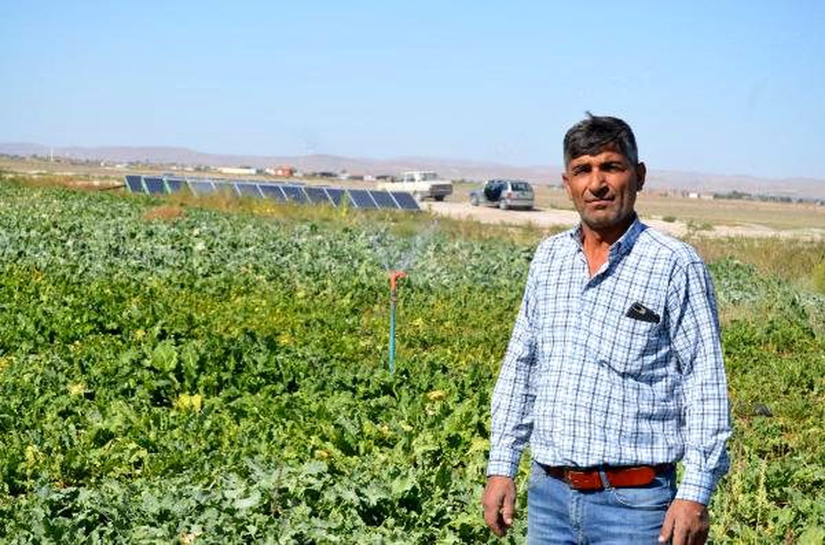 Tarlasına kurduğu güneş enerjisiyle mazot masrafından kurtuldu