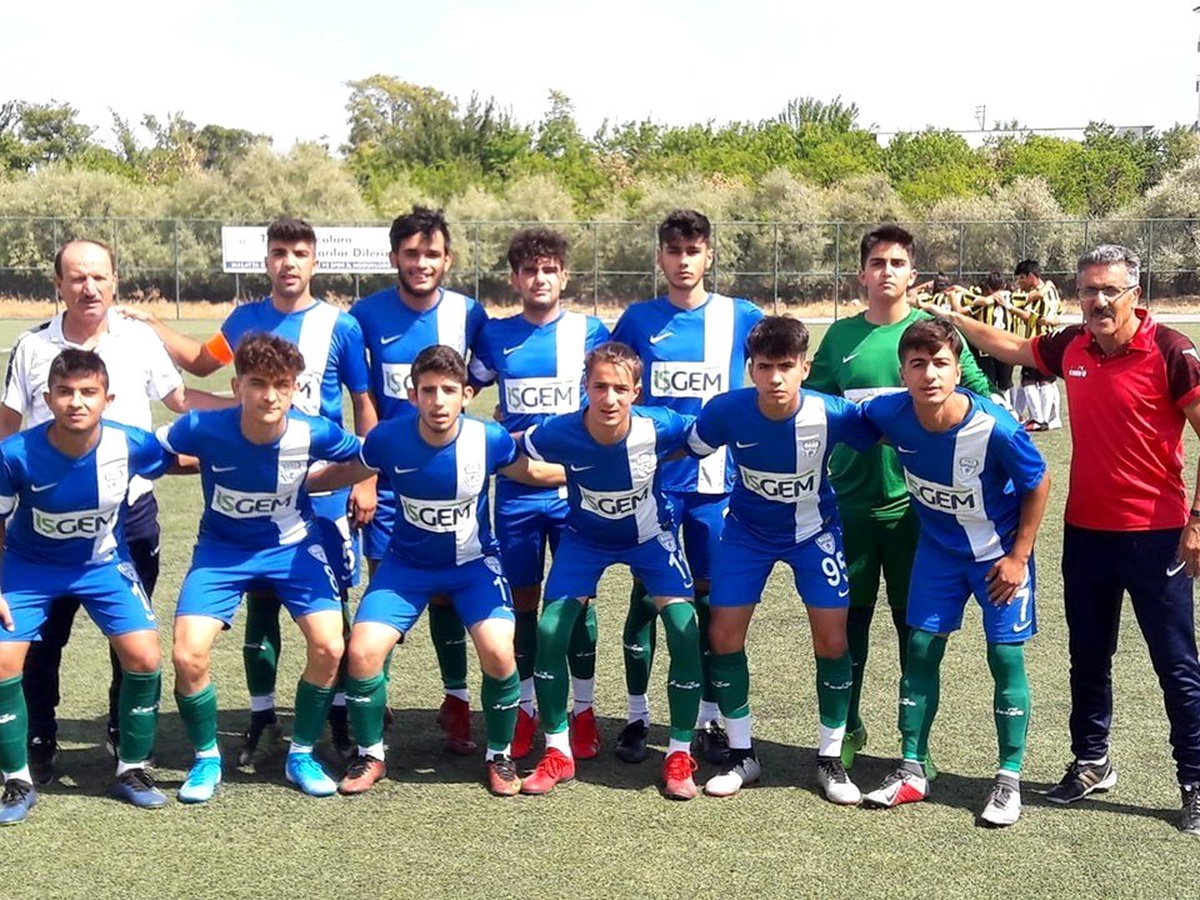 U19 1. Küme Futbol Ligi\'nde heyecan sürüyor
