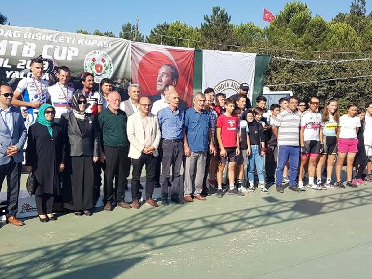 10 ülkeden 206 bisikletçi yalova\'da yarıştı
