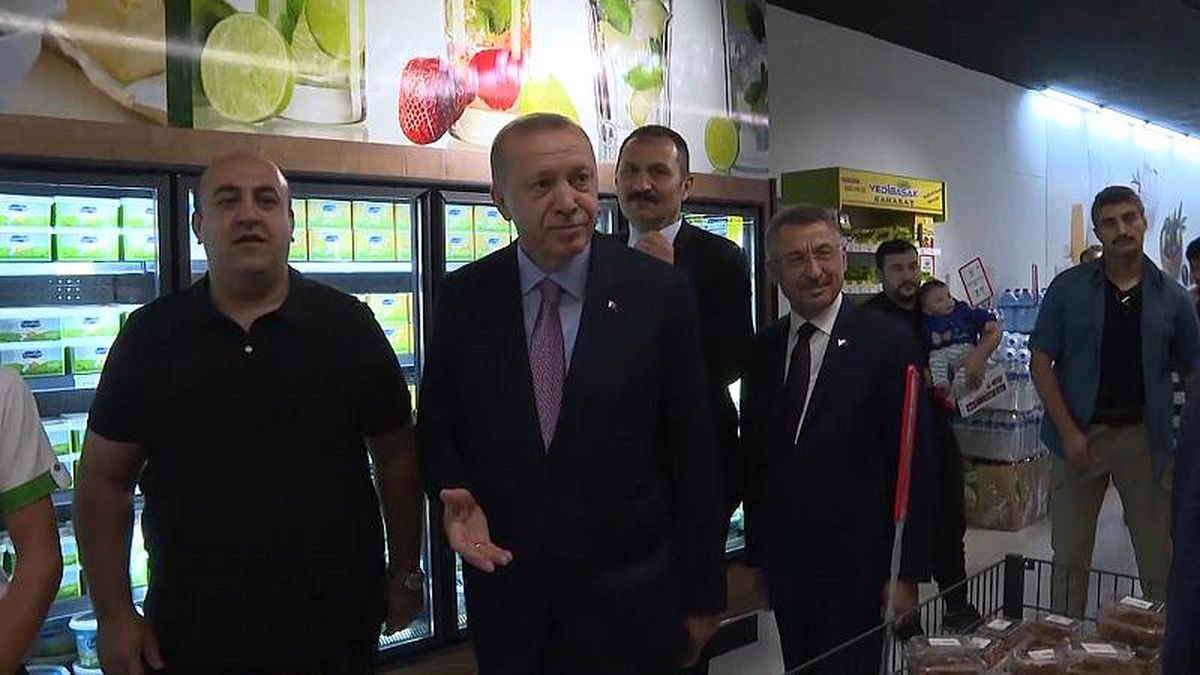 Cumhurbaşkanı Erdoğan\'ın alışveriş görüntüleri sosyal medyada tartışma konusu