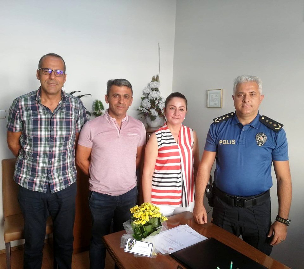 Emniyetten Öğretmenevi\'ne ziyaret