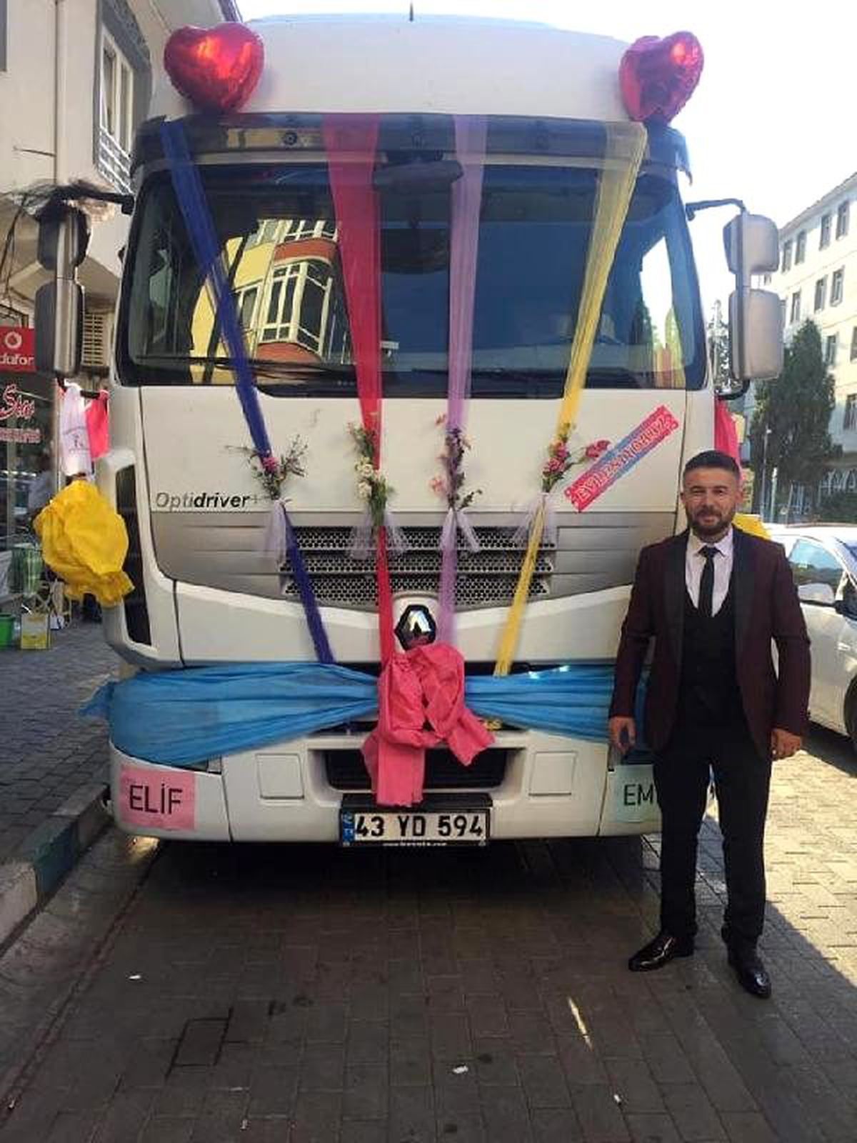 Gelin almaya tır çekicisiyle gitti