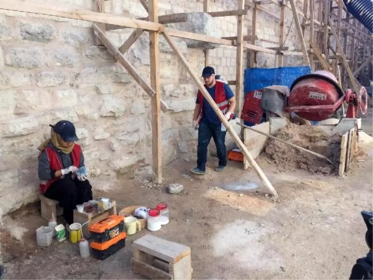 (havadan fotoğraflarla) bozdağan kemeri\'nde restorasyon sırasında tarihi buluntulara ulaşıldı.