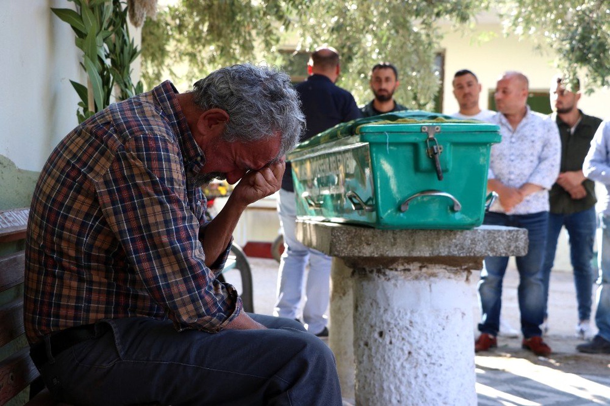 Kızının gözleri önünde öldürülen babaya son veda