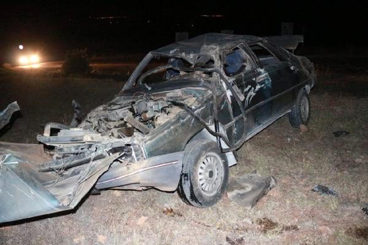 Kontrolden çıkan otomobil takla attı: 8 yaralı