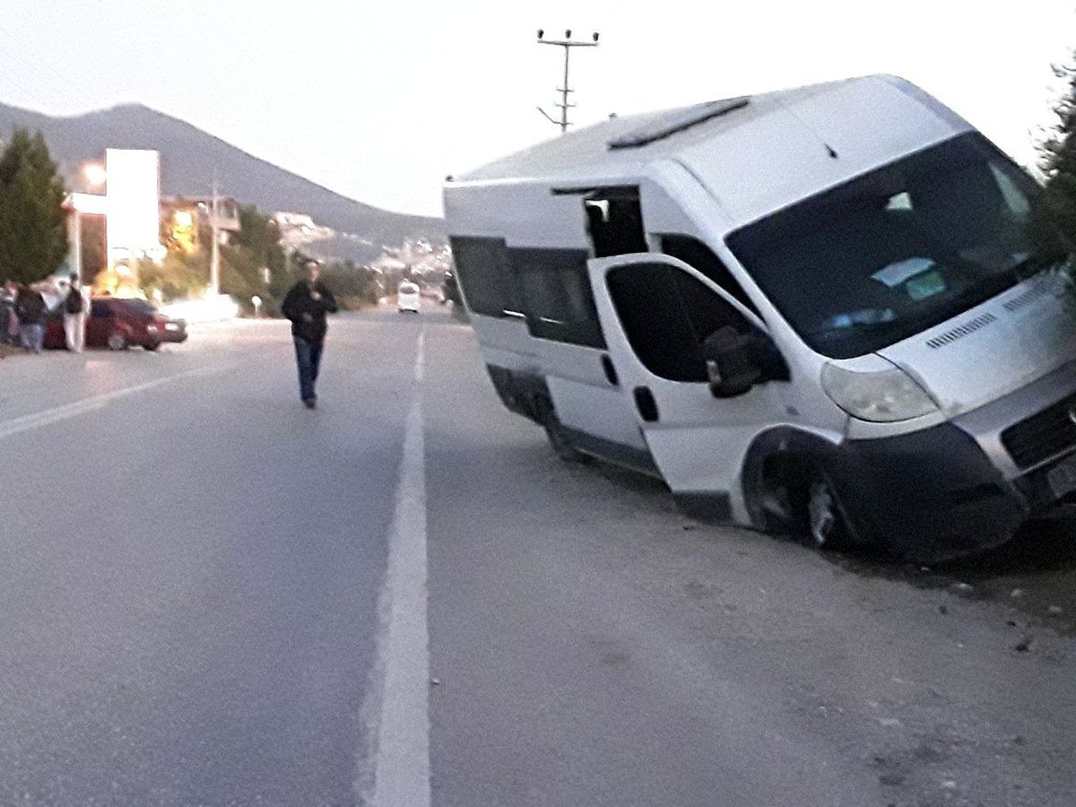 Milas\'ta trafik kazası; 6 yaralı