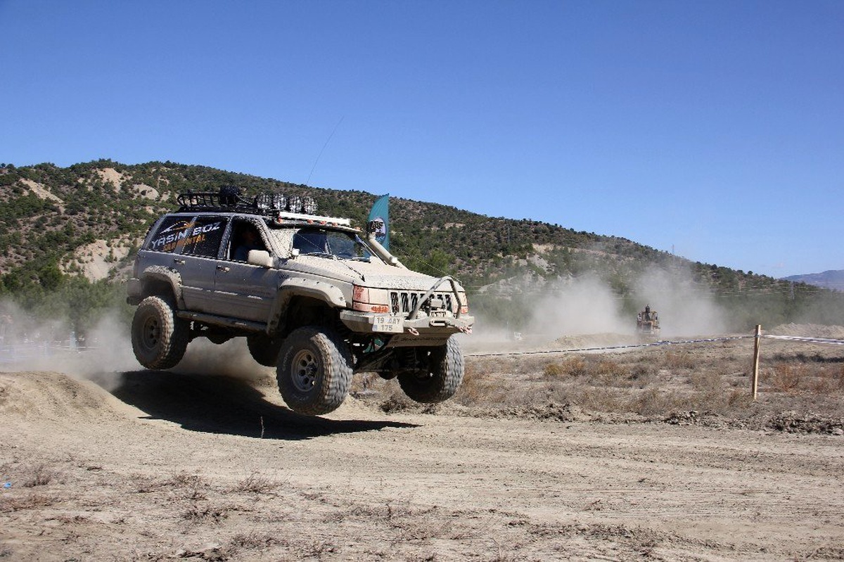 Osmancık\'ta nefes kesen off-road gösterisi