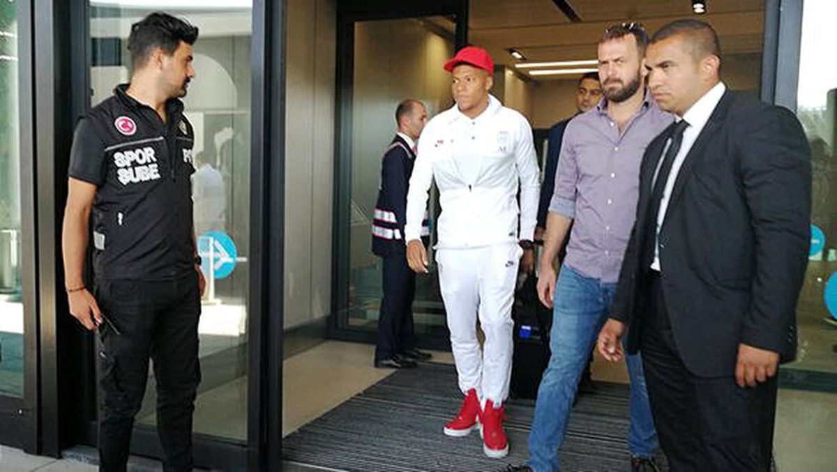 PSG İstanbul\'a böyle geldi