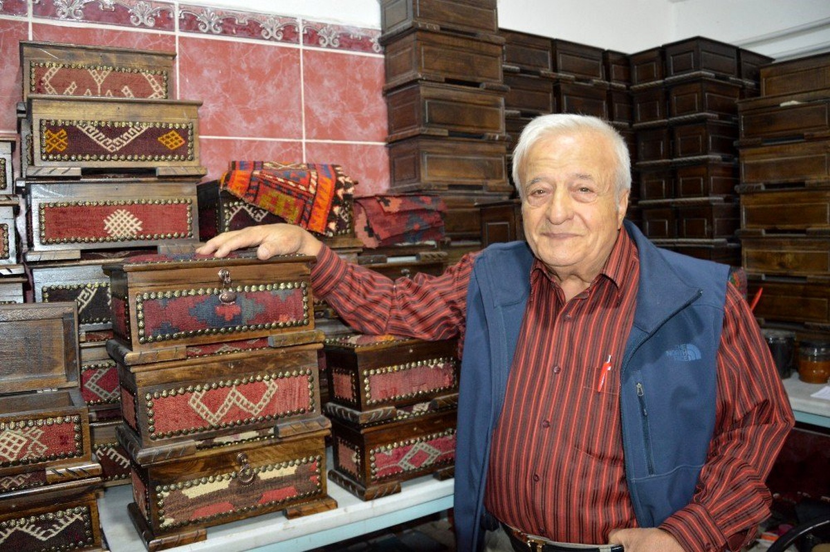 Tokat\'tan Amerika\'ya minyatür ceviz sandığı ihracatı