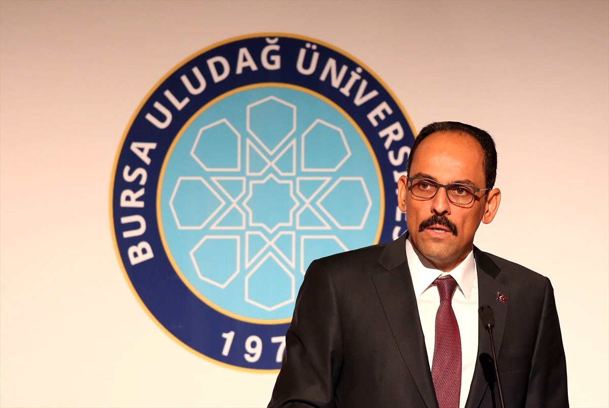 "Üniversite eğitiminin birinci amacı aslında düşünmeyi öğrenmektir"