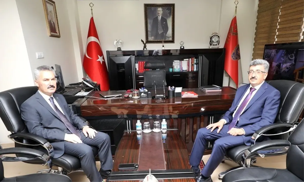 Vali Bilmez\'den Emniyet Müdürü Karabağ\'a ziyaret