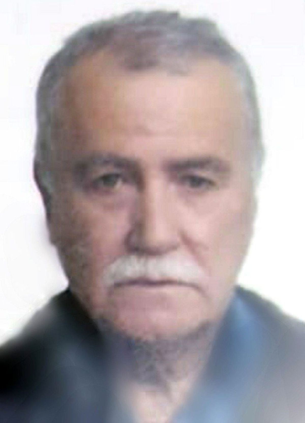 Yolun karşısına geçmek isteyen yaşlı adam, aracın çarpması sonucu hayatını kaybetti