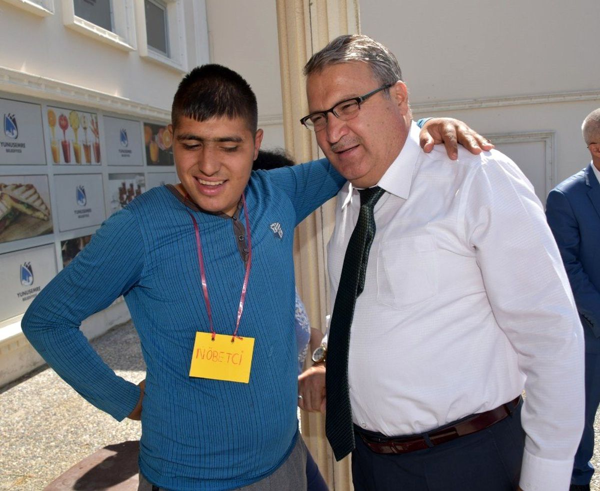 Yunusemre\'den özel çocuklara özel kurs