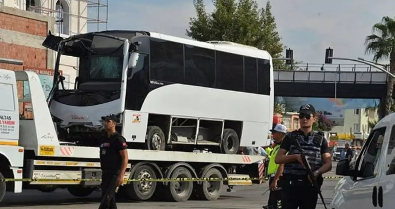 Adana\'da polis aracına saldırı düzenleyen teröristlerden 2\'si etkisiz hale getirildi