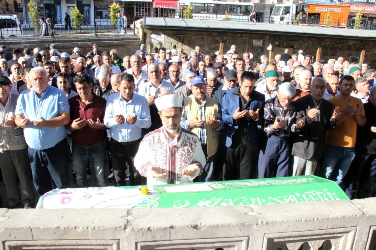 Ankara\'daki otobüs kazasında ölen Gürcü Baştürk toprağa verildi
