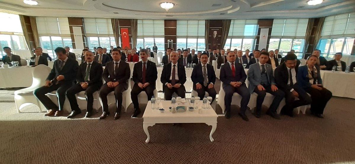 Bakan Soylu kaymakamlarla bir araya geldi