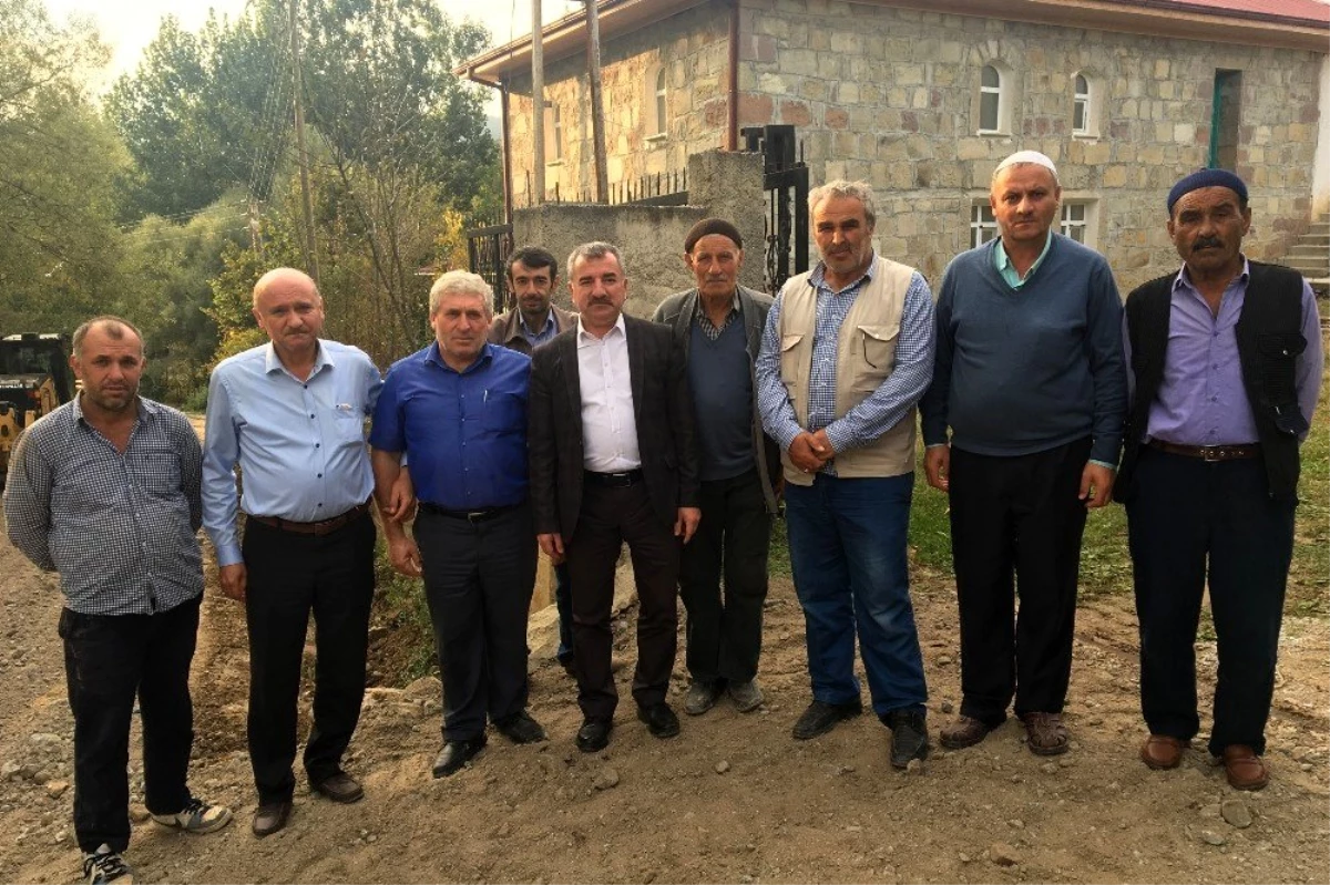 Başkan Özdemir: "Önceliğimiz kırsal mahallelerimizdeki yaşam standartlarını yükseltmek"