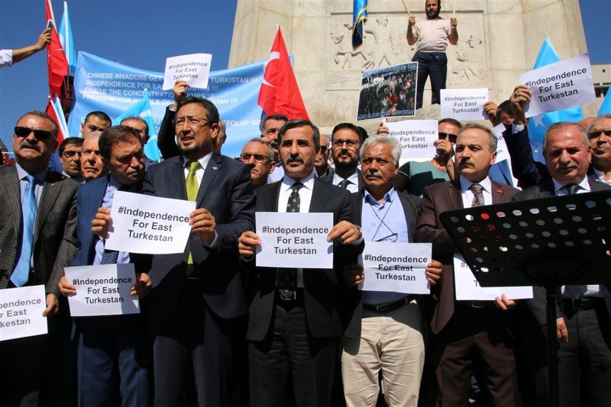 Başkent\'te Çin yönetimi protesto edildi