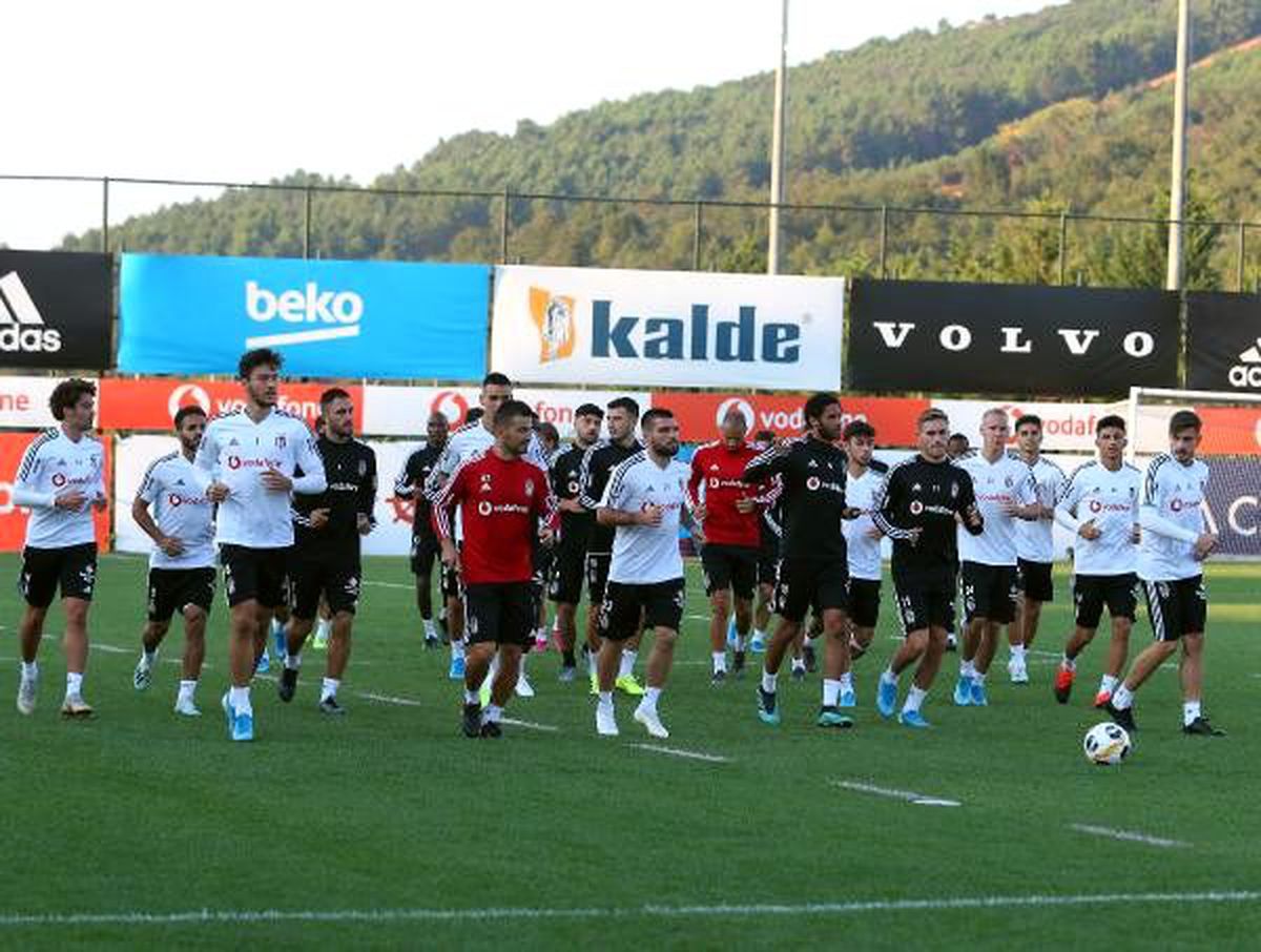 Beşiktaş, wolverhampton maçı hazırlıklarına başladı