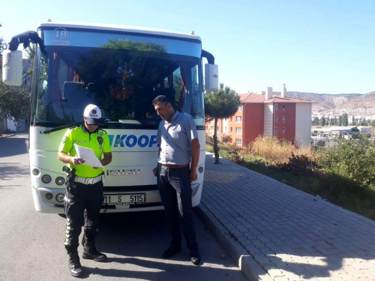 Bozüyük\'te öğrenci servisleri denetleniyor