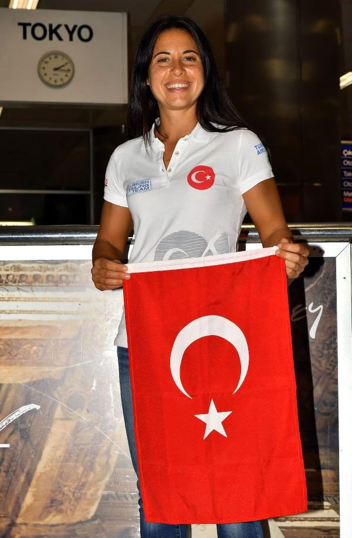 Dilara uralp\'in gözü tokyo\'da