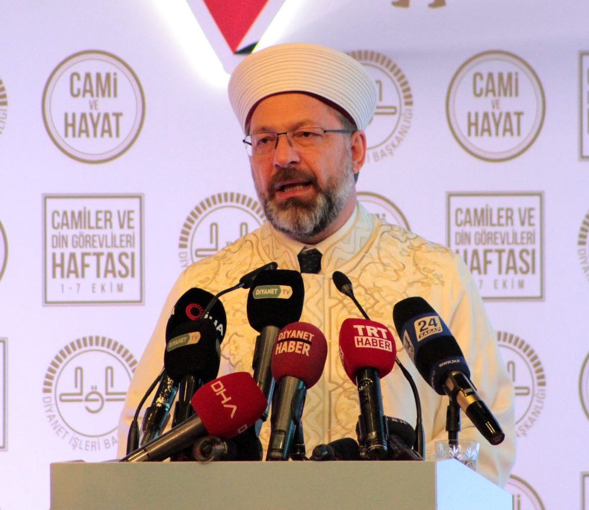 Diyanet İşleri Başkanlığı \'Camiler ve Din Görevlileri Haftası\'nı kutladı